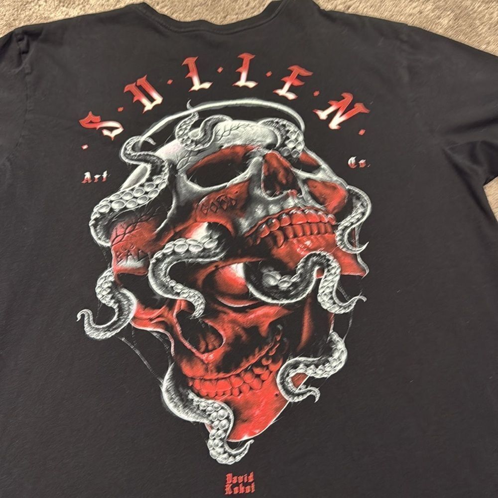 Sullen black shirt! Size XXL like new!!